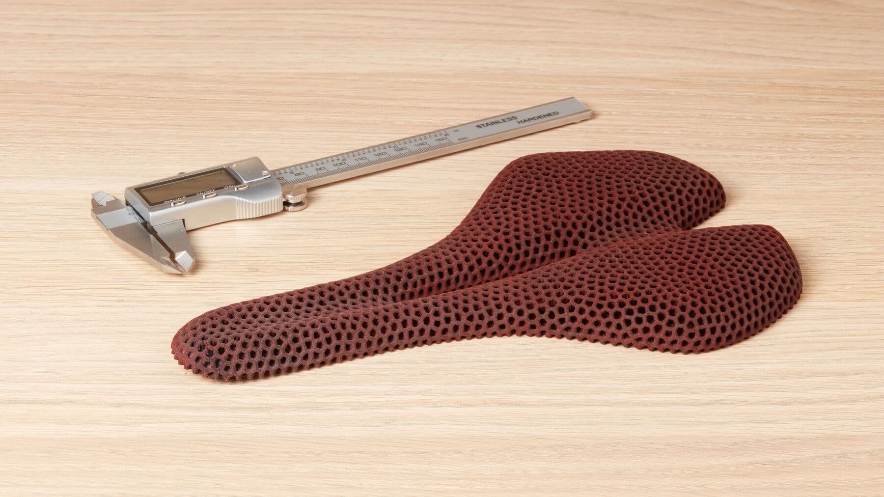 SLS 3D 打印部件染色指南