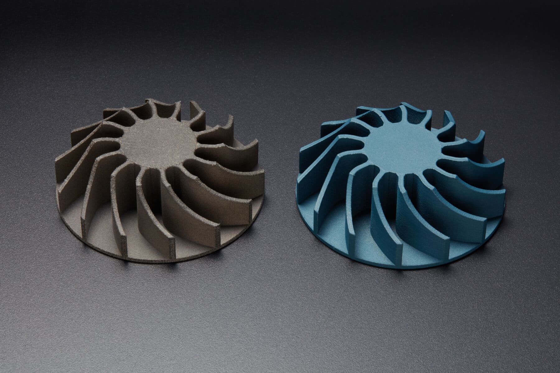 SLS 3D 打印部件的振动滚磨处理(振动后处理)