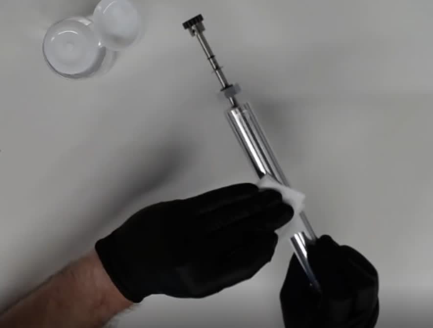 安装新的重涂机滚轴