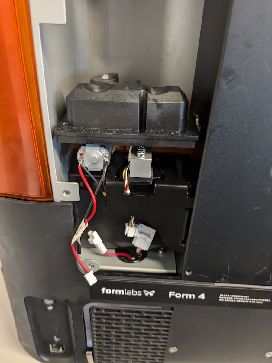 Form 4 树脂盒底板