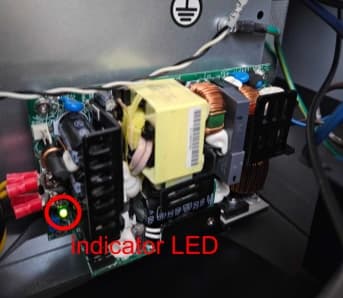 Fuse 1 代电源指示灯 LED