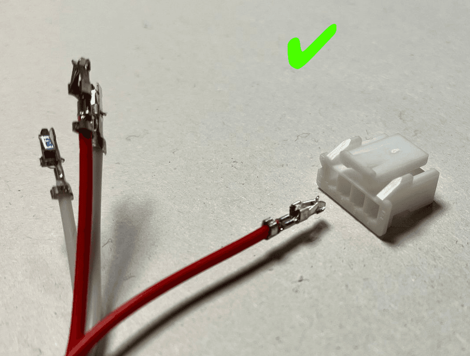安装新的 RTD-连接器图 1
