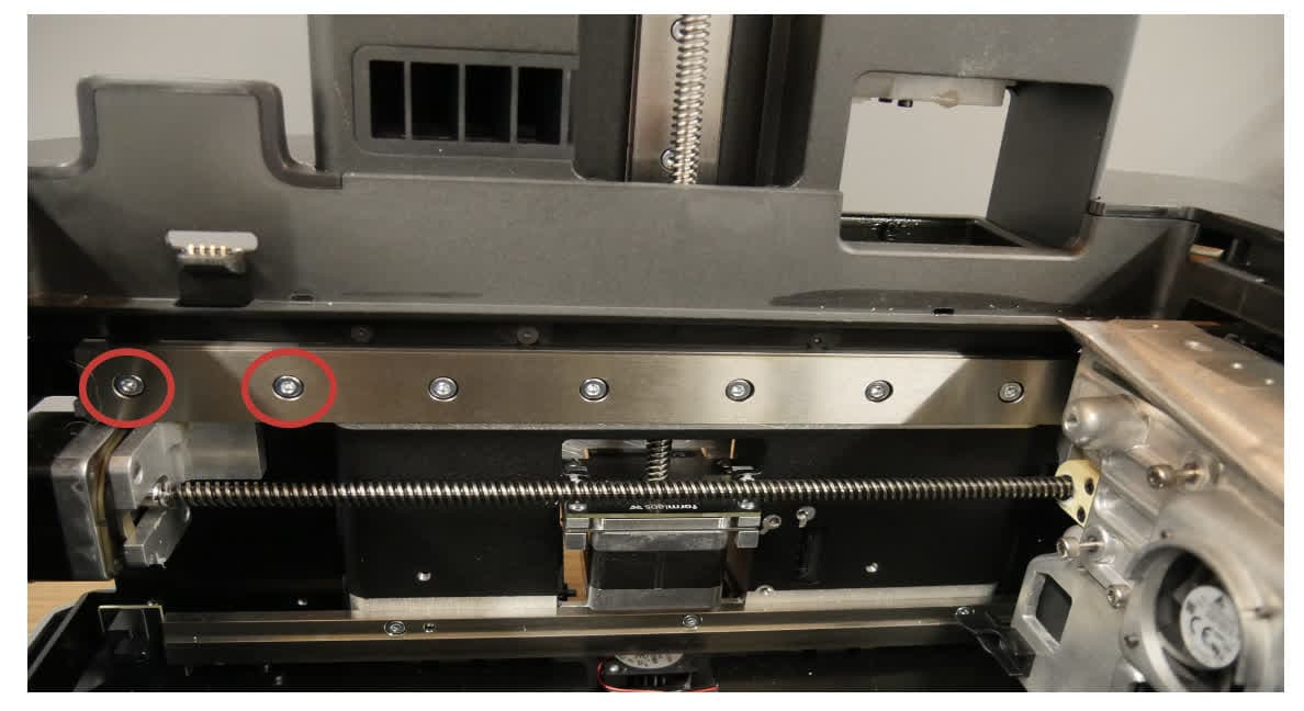 f3-x-axis-rail-screws.jpg