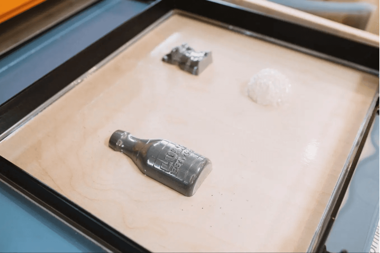 使用 3D 打印模具进行热压成型