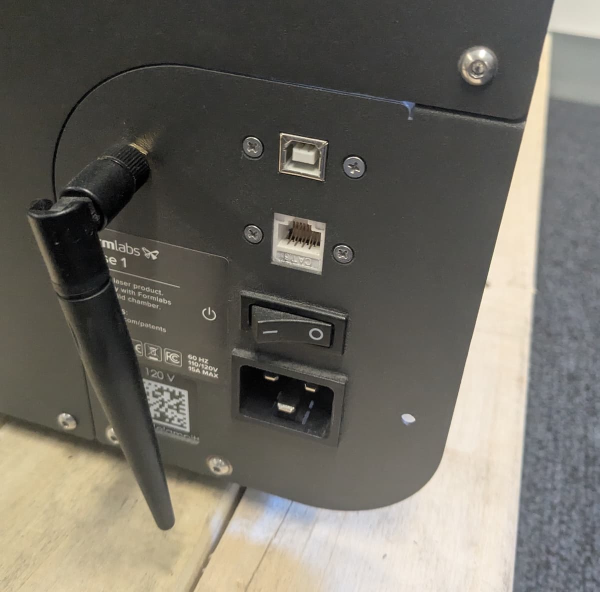 Fuse 1 代打印机后部端口