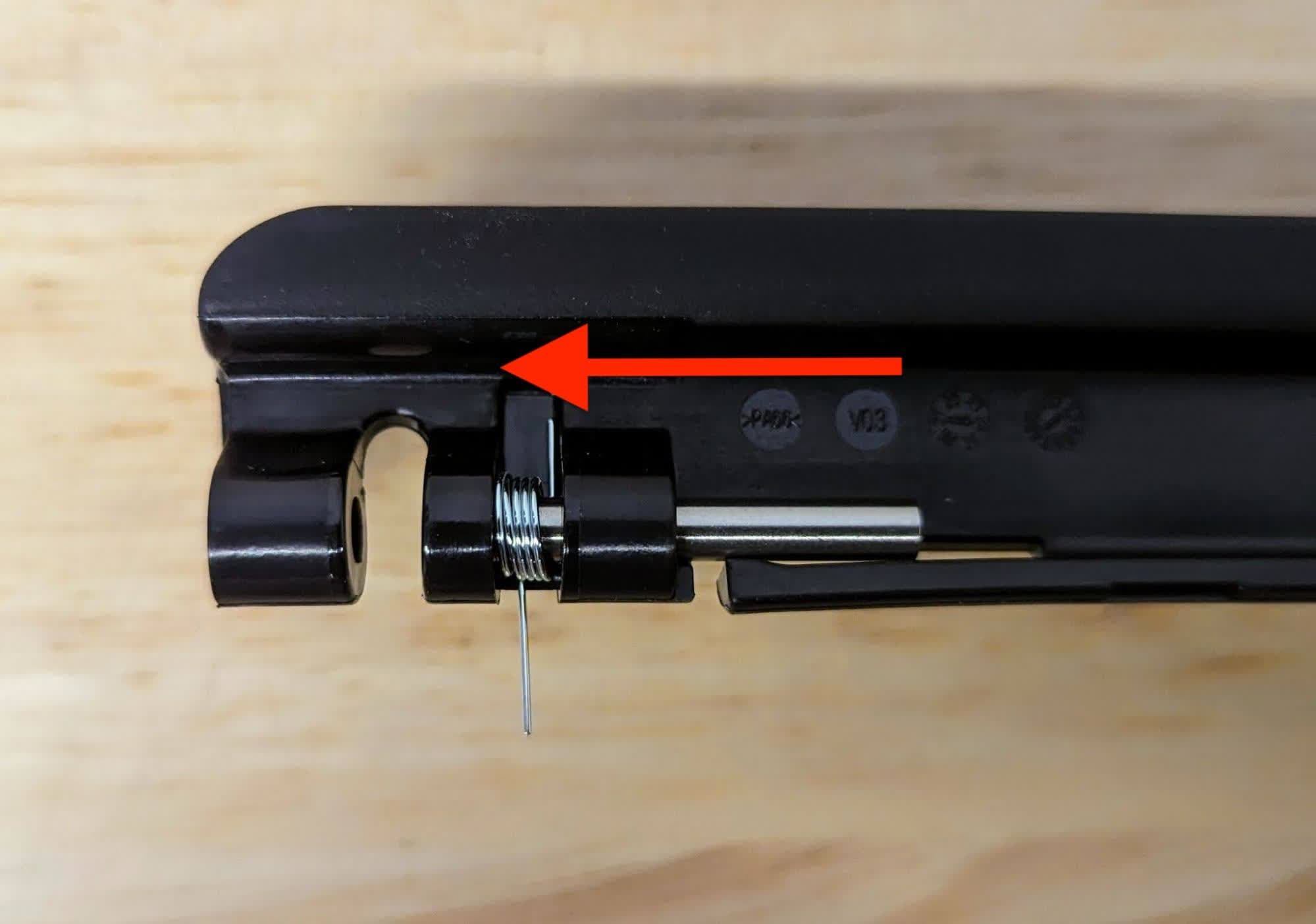 Step 1: Pre-assemble the resin tank latch