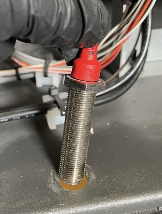 更换电感传感器