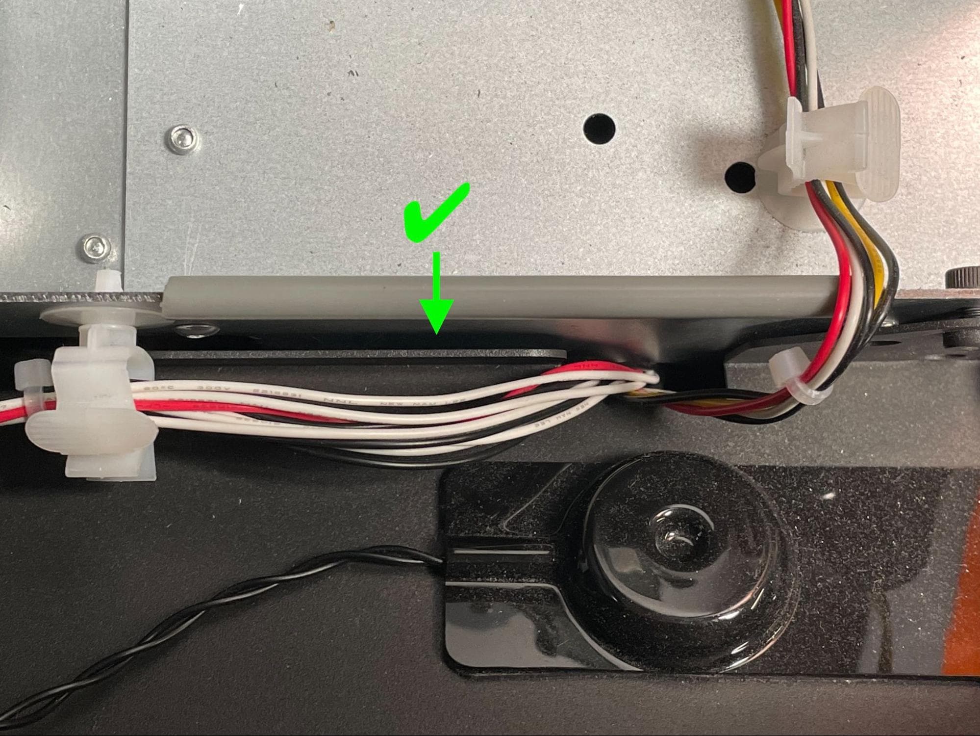 安装新的显示屏组件
