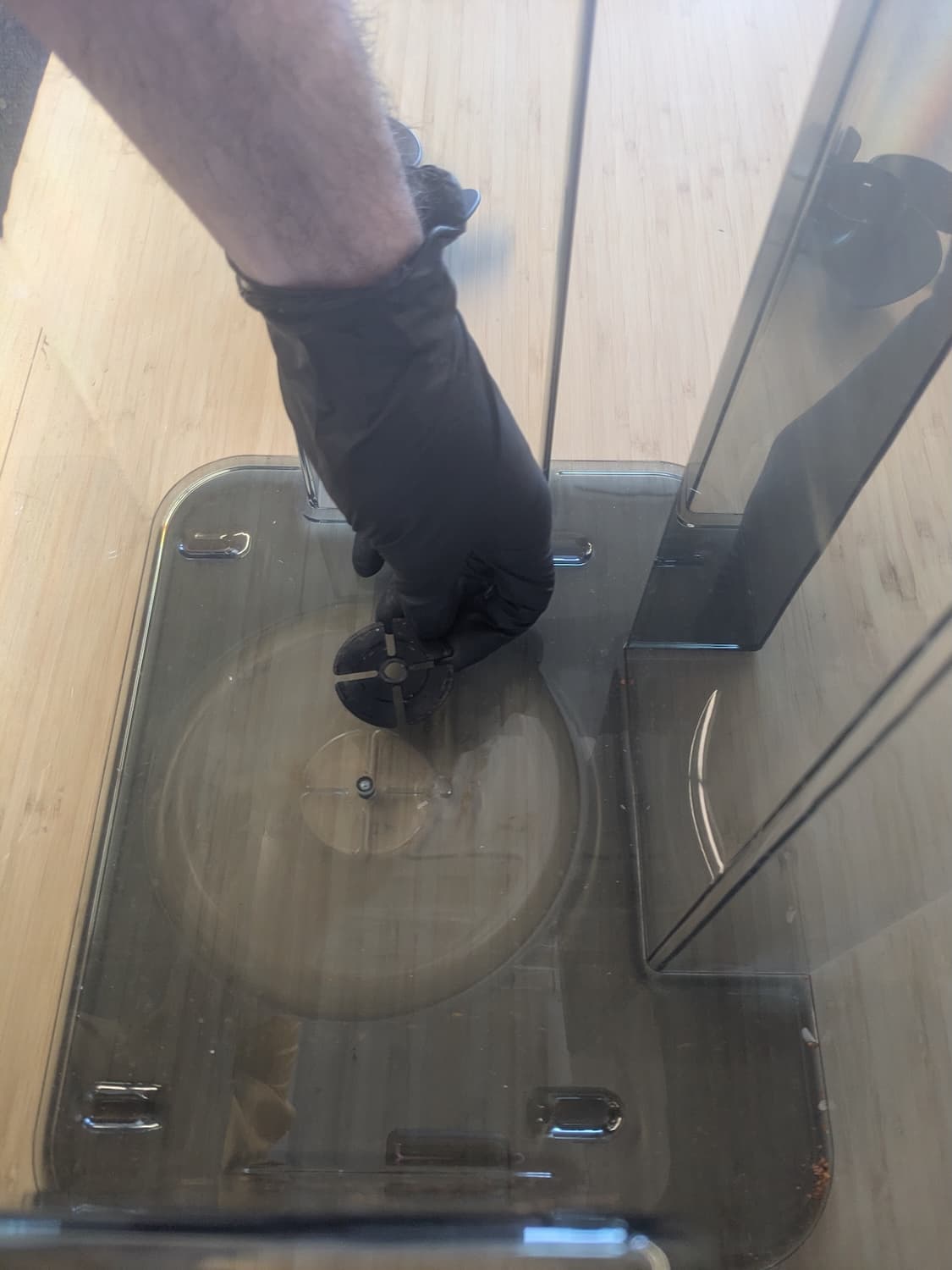 Removing the flat bearing below the Form Wash V2 impeller