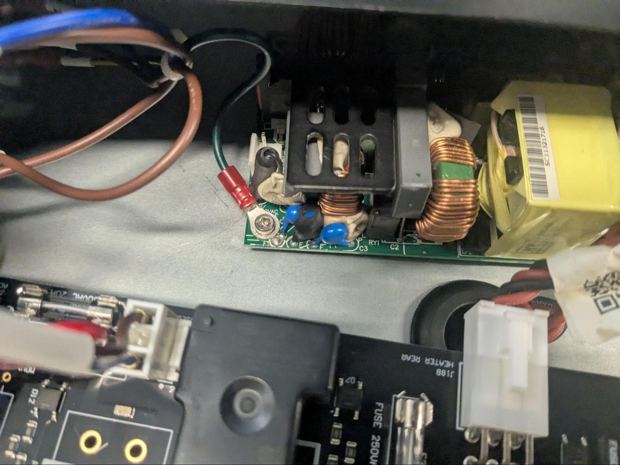 第 3 步:重新连接剩余的电源线