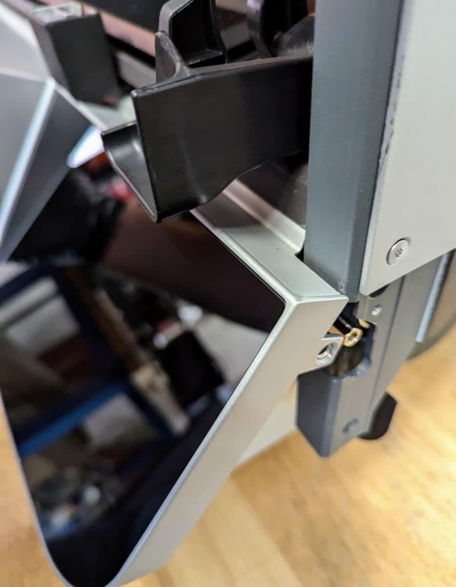 f4l-position-touchscreen-3.jpg
