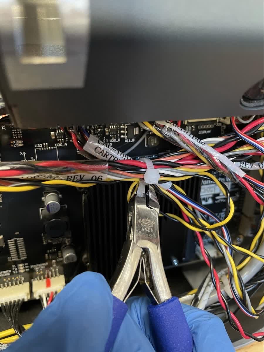 f3l-cartridge-floor-cable-tie.jpg