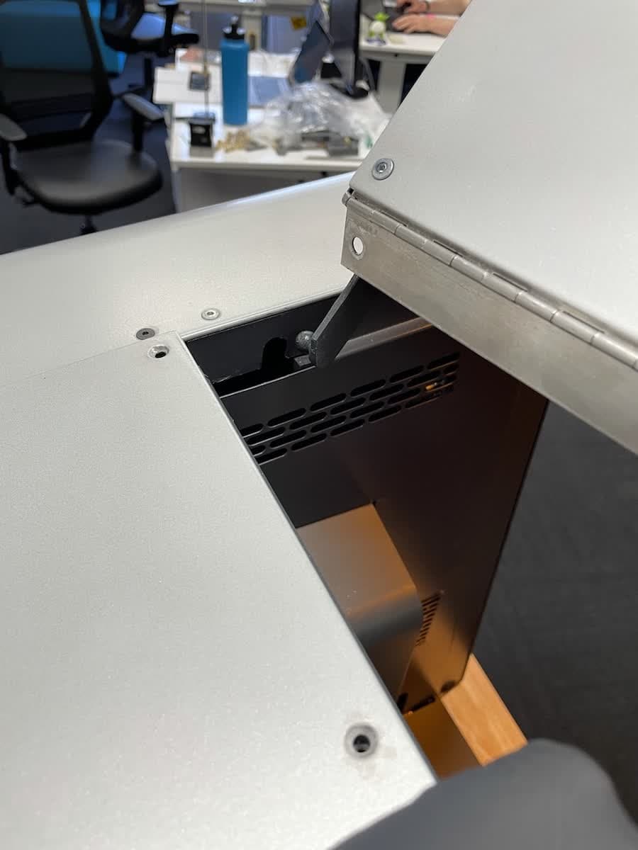 replace-slide-cover-over-gas-arm.jpg