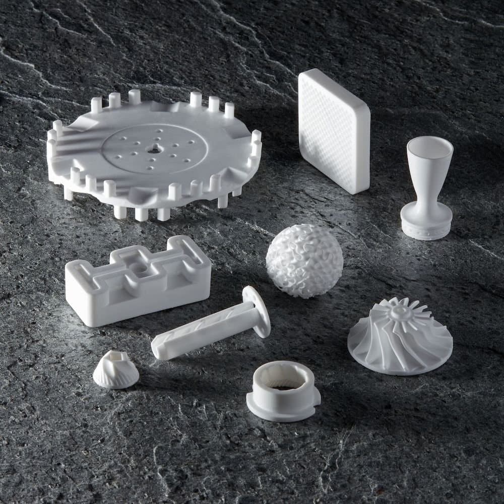 使用 Alumina 4N Resin 打印的多种工程部件