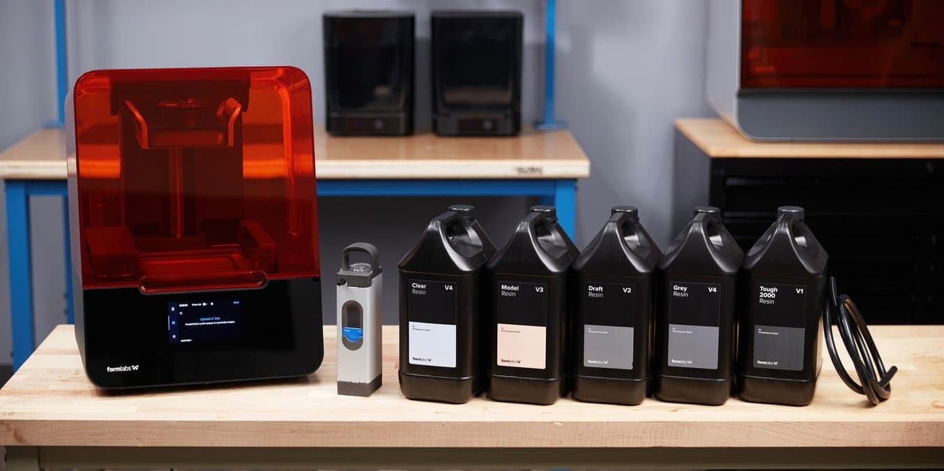 Form 3+、Resin Pumping System 和多种材料的 5L 树脂容器